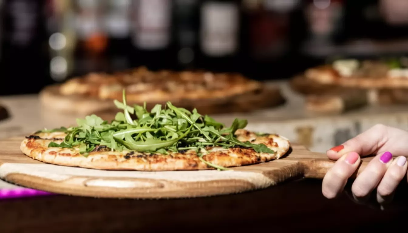 Three Hours Unlimited Game Pass w/ One Beer/Wine + Pizza & Chicken