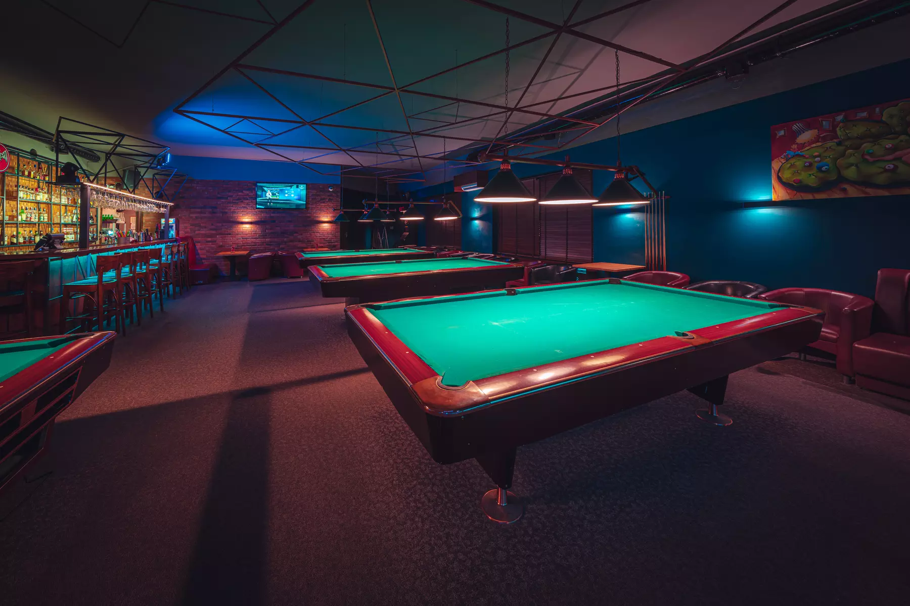 Bilard: godzina gry za 28 zł i więcej w Klubie Pictures (do -36%)