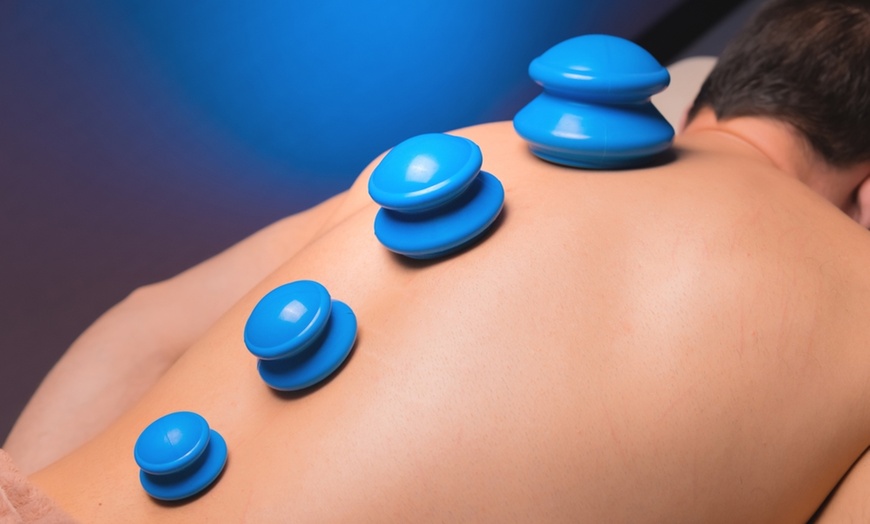 Image 1: Experience Rockpods Vibe: Cupping with Vibration for the Back
