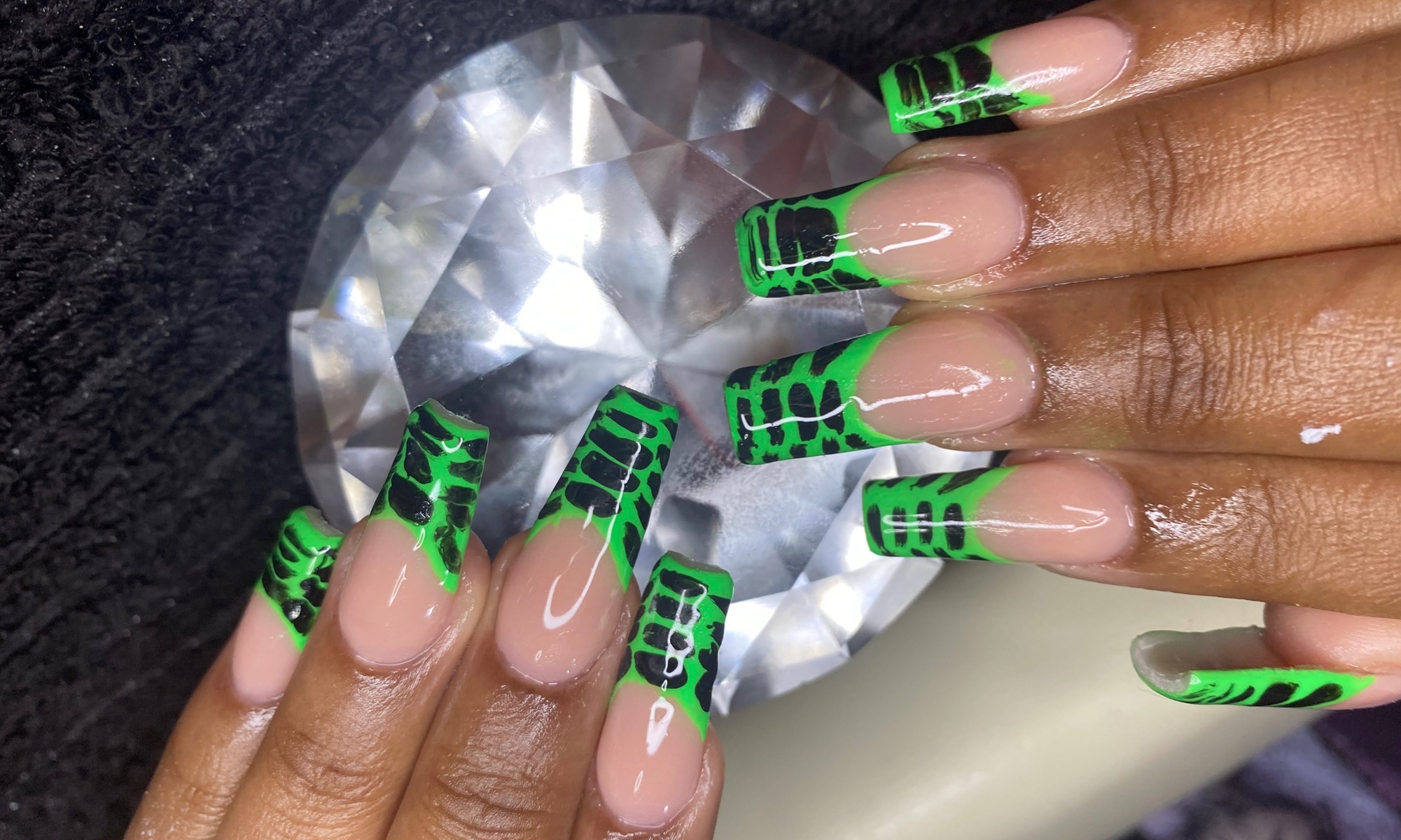 Get Trendy Acrylic Nails with Custom Acrylic, Pedicure, Manicure/Gel
