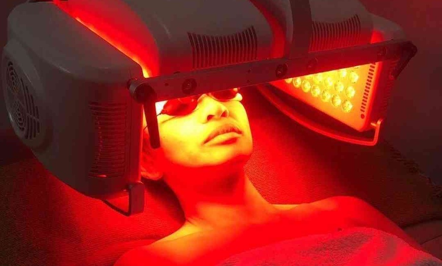 Image 1: Deluxe Facial + Optional Spa Manicure or Pedicure or Tension Massage