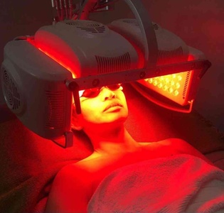 Deluxe Facial 60 min - Glow District