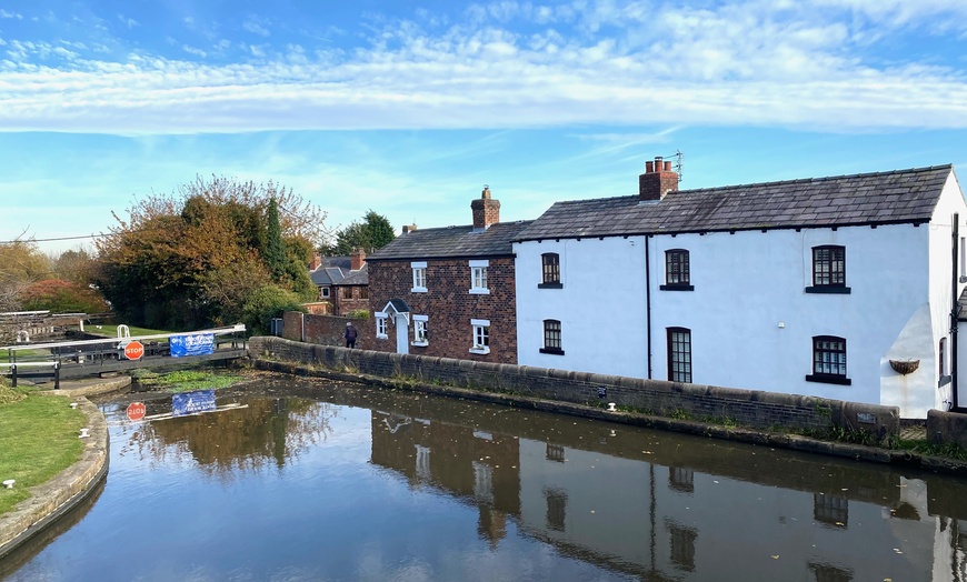 Image 6: Up to 0% Off on Tour - Boat at Lancashire Canal Cruises