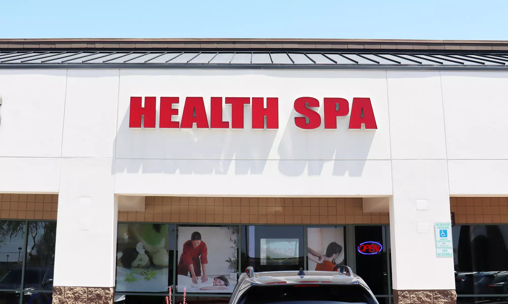Relax Together with a 50-Minute Hot Stone Body Massage for Couples