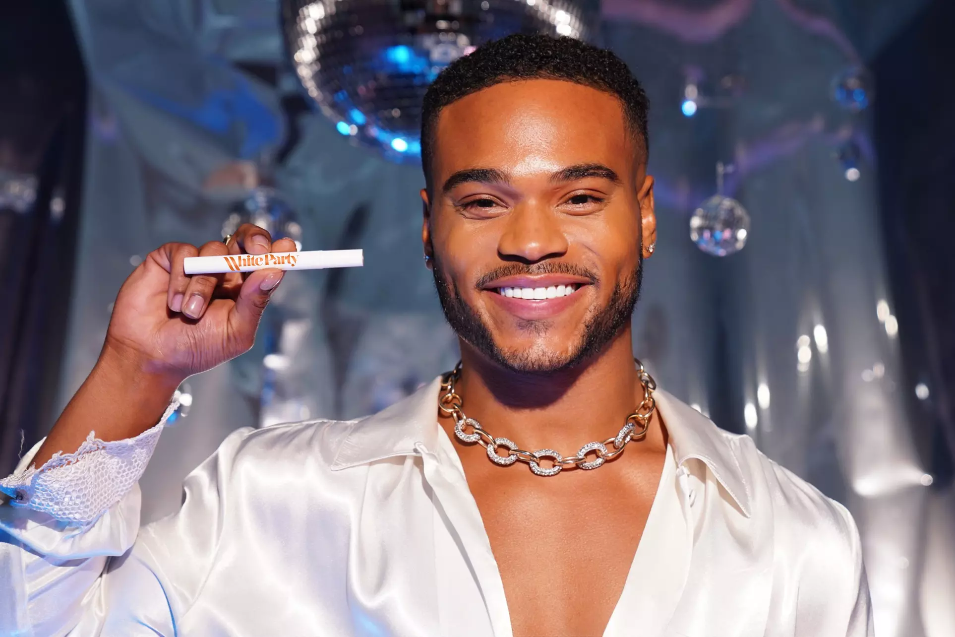 Up to 50% Off on Teeth Whitening at White Party - Second Medium