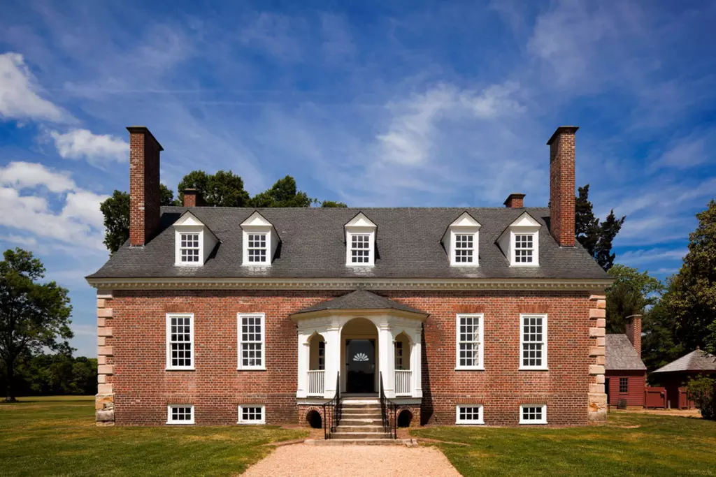Explore Gunston Hall's Historic Mansion & Grounds with Guided Tours