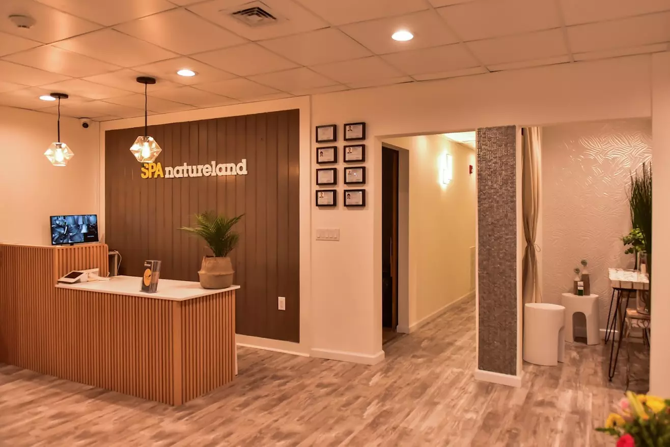 Experience Relaxation with Family/Couple Massages and Treatments