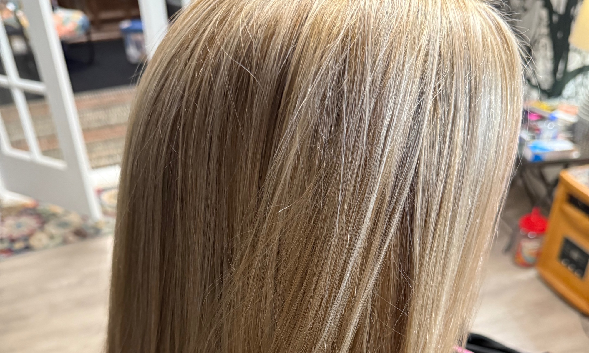 Transform your Look with Root Touch-Up, Highlights and Style!