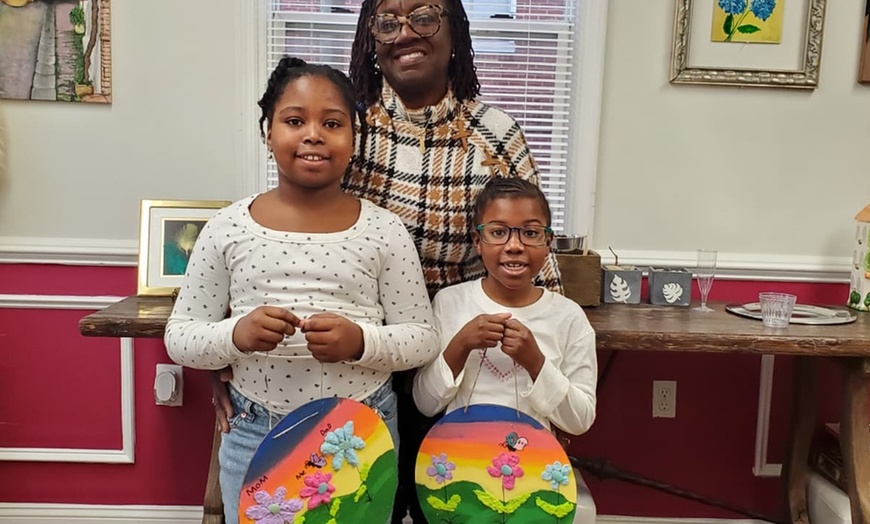 Image 4: Liz Art and Events Sip & Paint Studio – Creative Fun for All