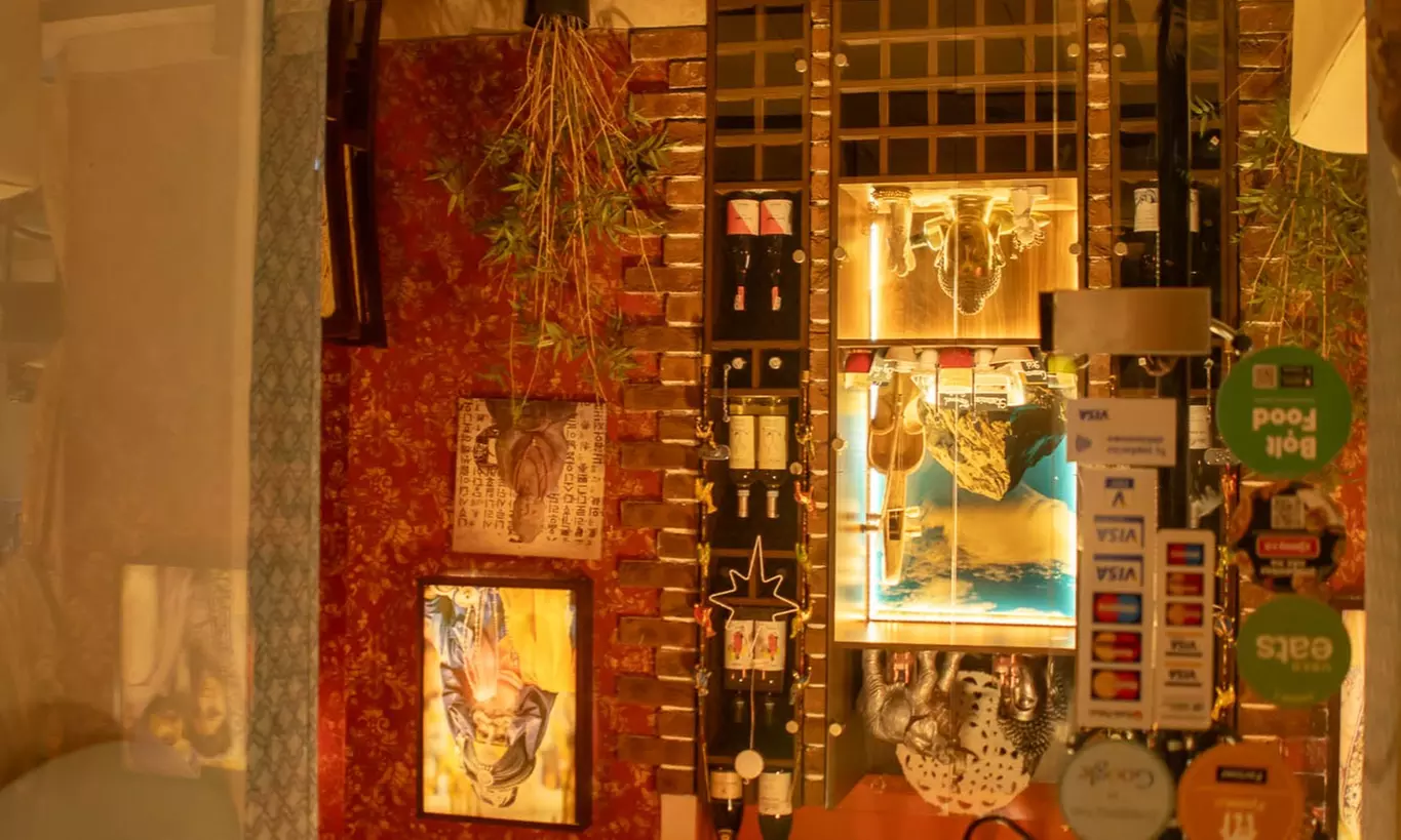 Do 20% zniżki na Azjatycka kuchnia fusion w The Himalayan Treasure