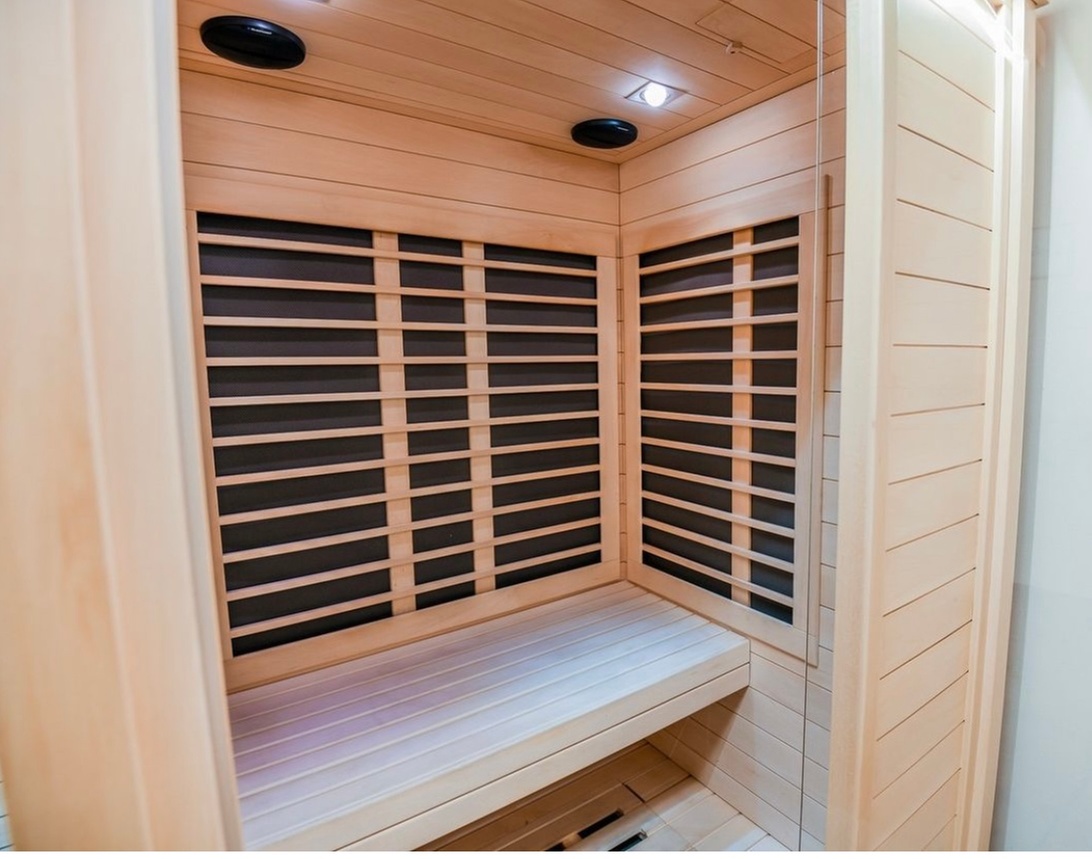 Revitalize with Infrared Sauna Sessions for Holistic Wellness