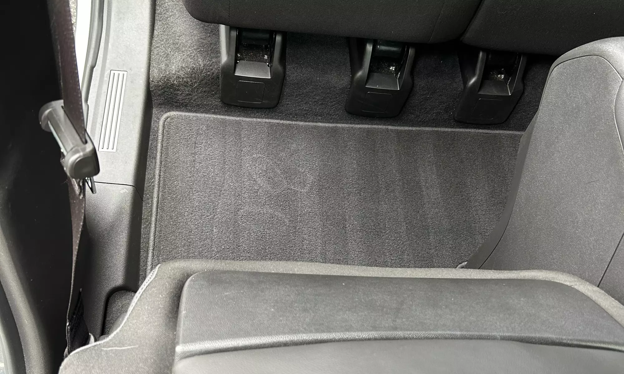 Interior Deep Clean for Medium or Small Vehicles