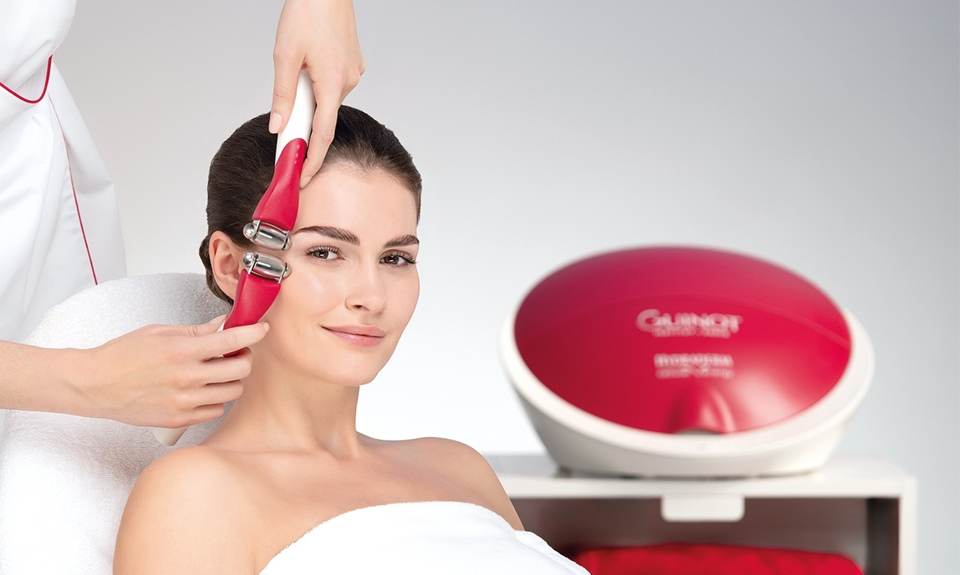 Hydradermie Lift Face Treatment