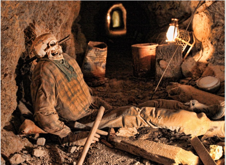 Explore Ghost Towns and Mines on a Thrilling Adventure Tour