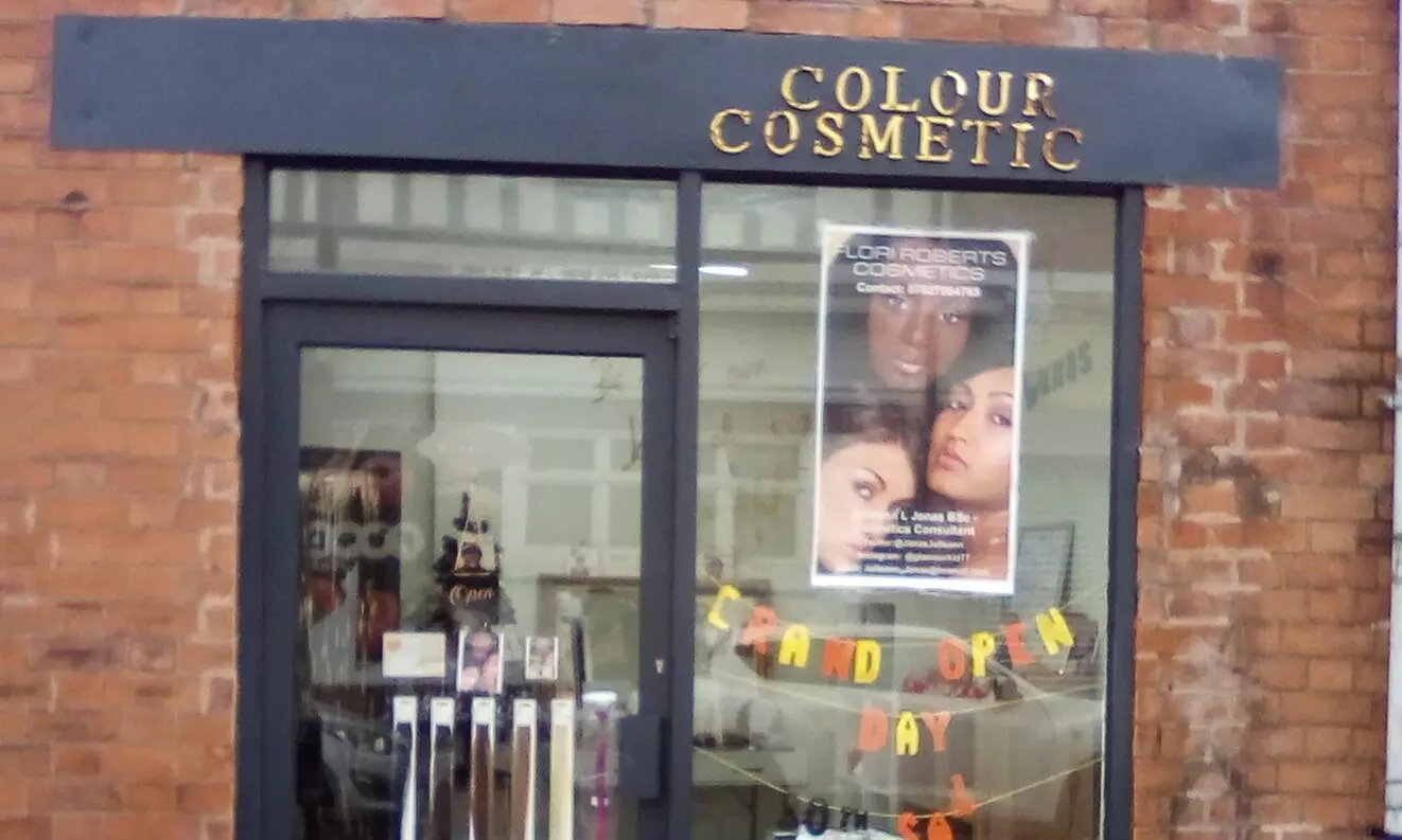 Tag Queen Lashes, Foundation Colour Match, or Clip-in Extension