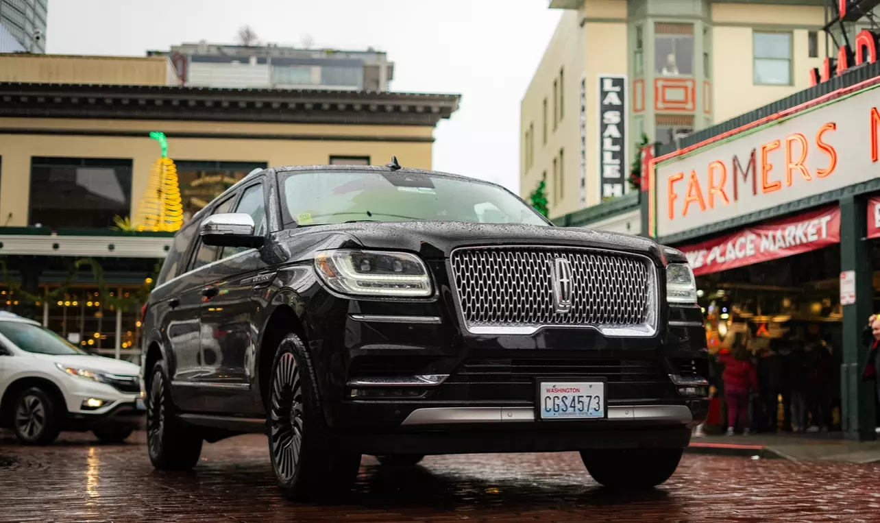 Up to 28% Off on Black Car / Limo / Chauffeur at SUV Seattle Services - Airport Transfer & Limousine Service.