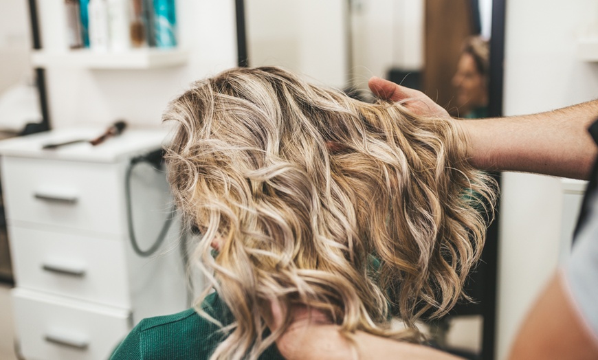 Image 3: Up to 50% Off on  at Salon Fame