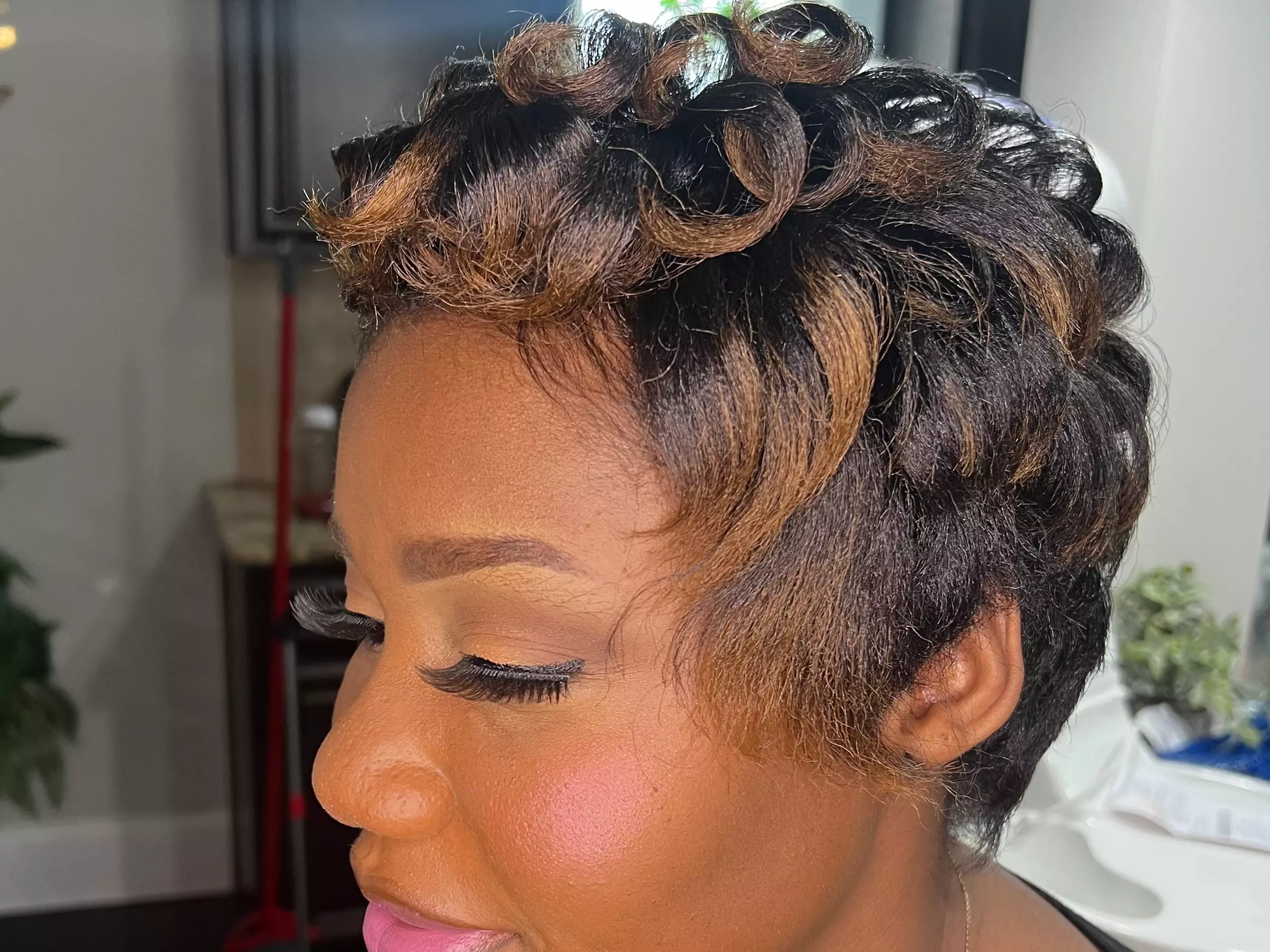 Up to 46% Off on Salon - Women's Haircut at Sylk Extensions - Second Medium