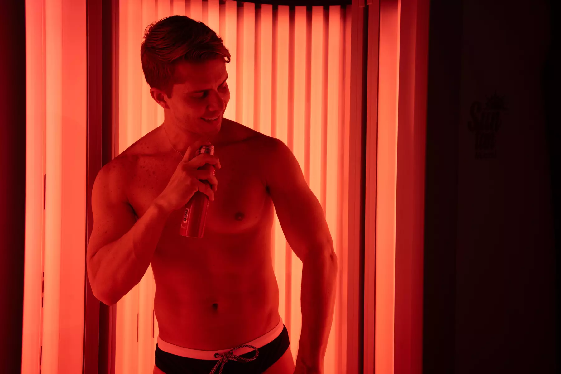 Transform Your Skin with UV Tanning or Red Light Therapy