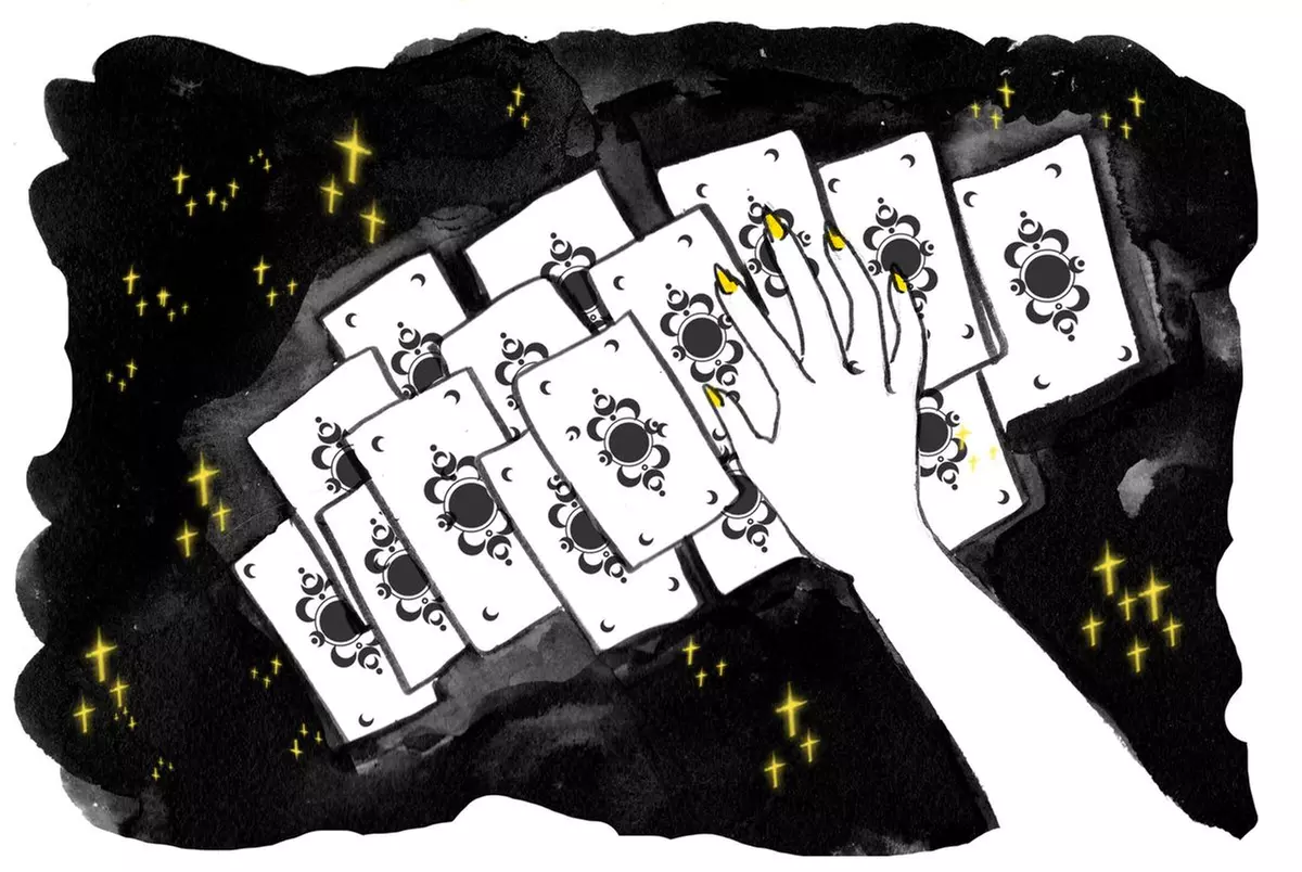 Up to 86% Off on Online Psychic / Astrology / Fortune Telling at High Priestess Tarot - Primary Image