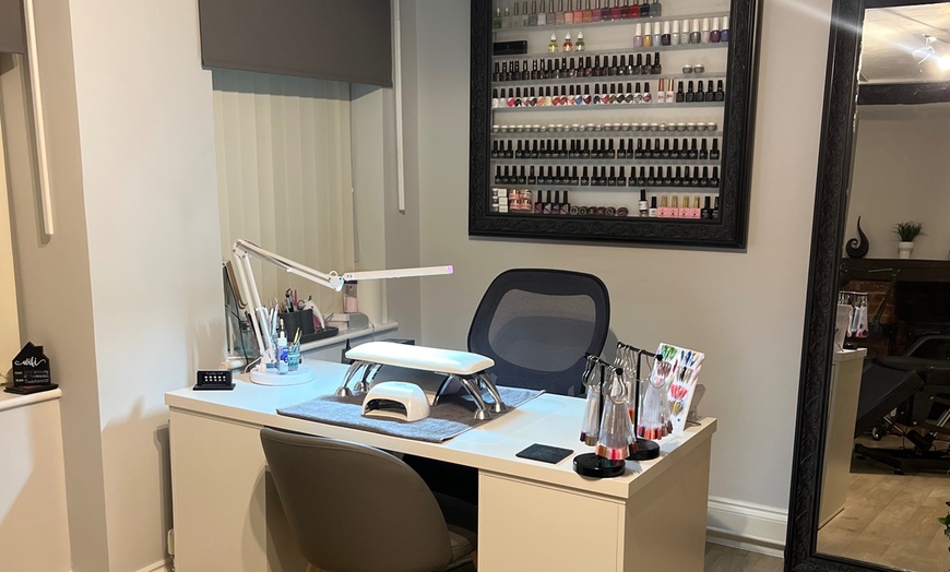 Image 4: Achieve Flawless Brows: Single Session Microblading w/ Optional Top Up