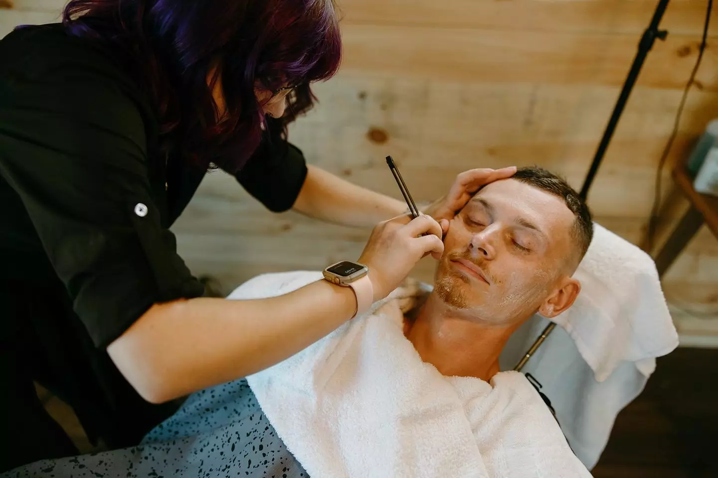 Up to 20% Off on Salon - Men's Haircut / Barber at Skadi's Frisör - Primary Image