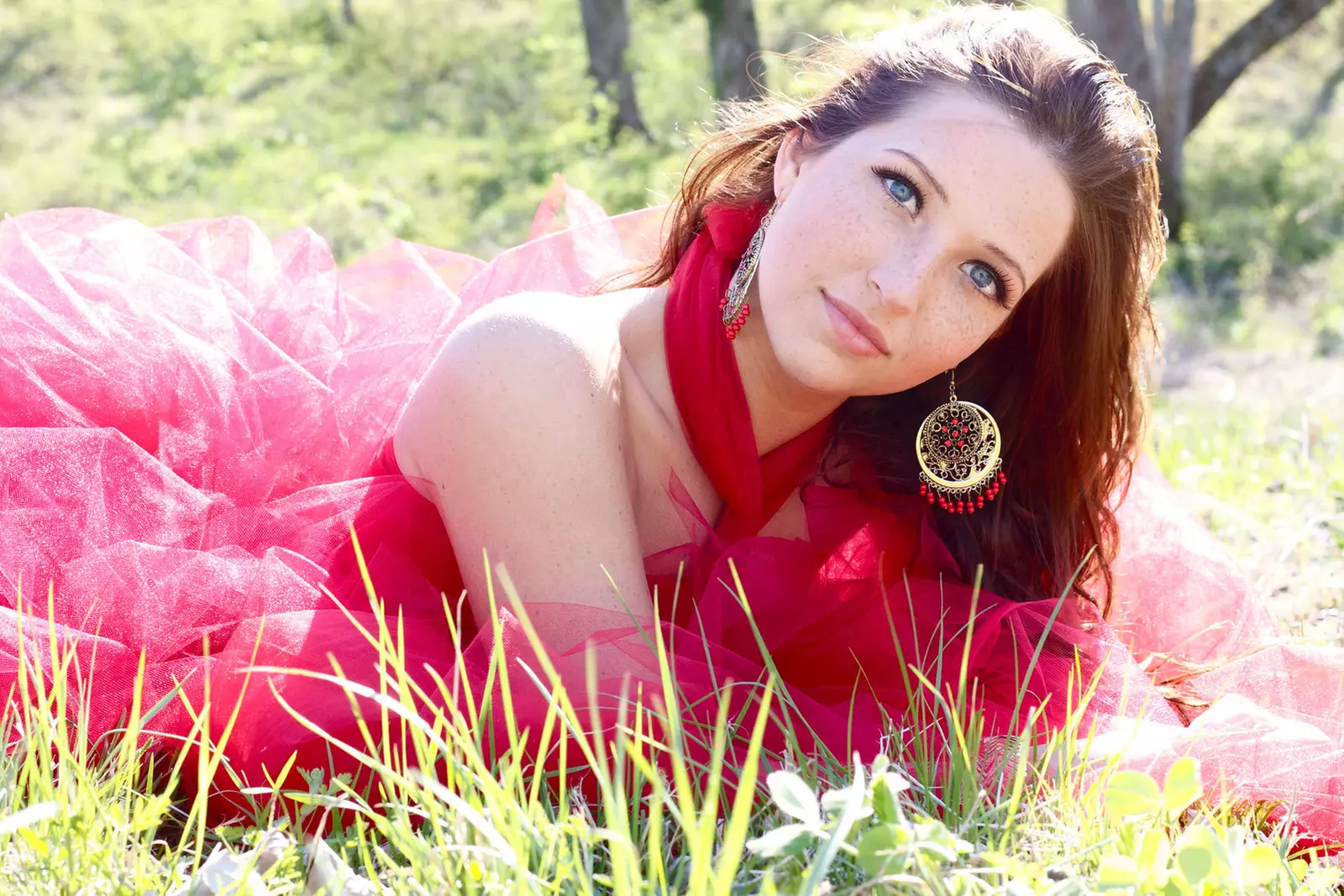 Outdoor Photo Shoot: Capture Special Moments in Stunning Locations
