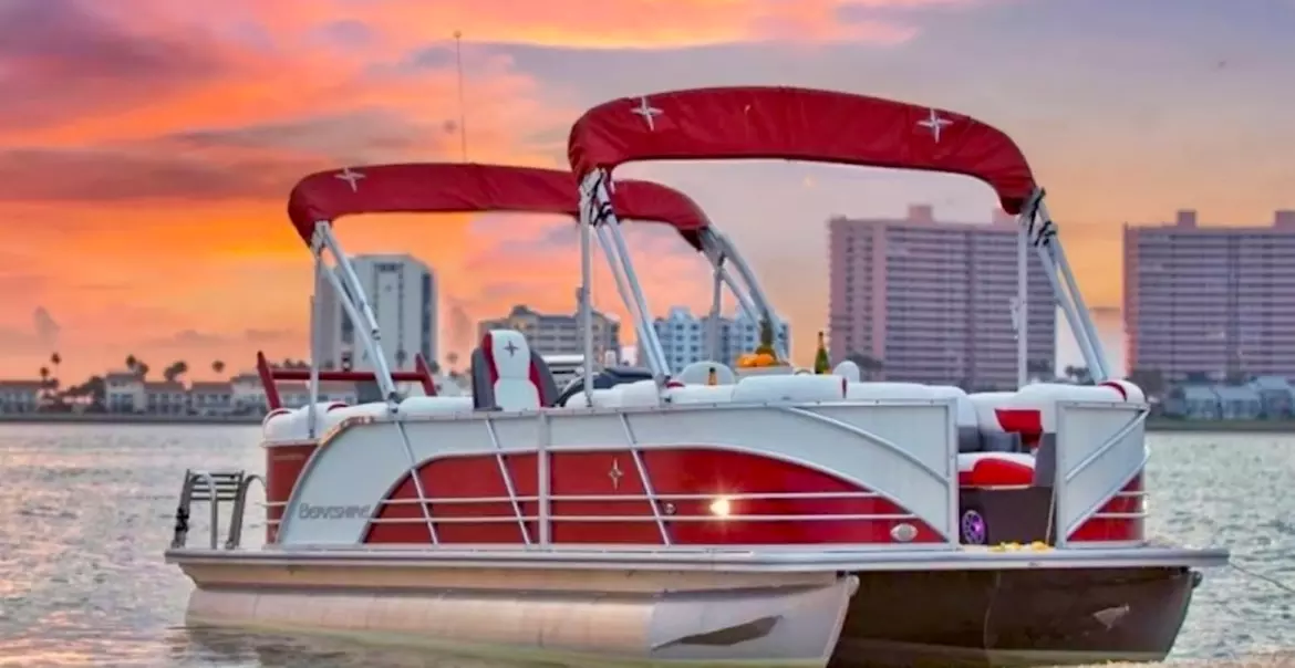 Up to 40% Off on Powerboat Rental at Adventures Boat Rental - Primary Image