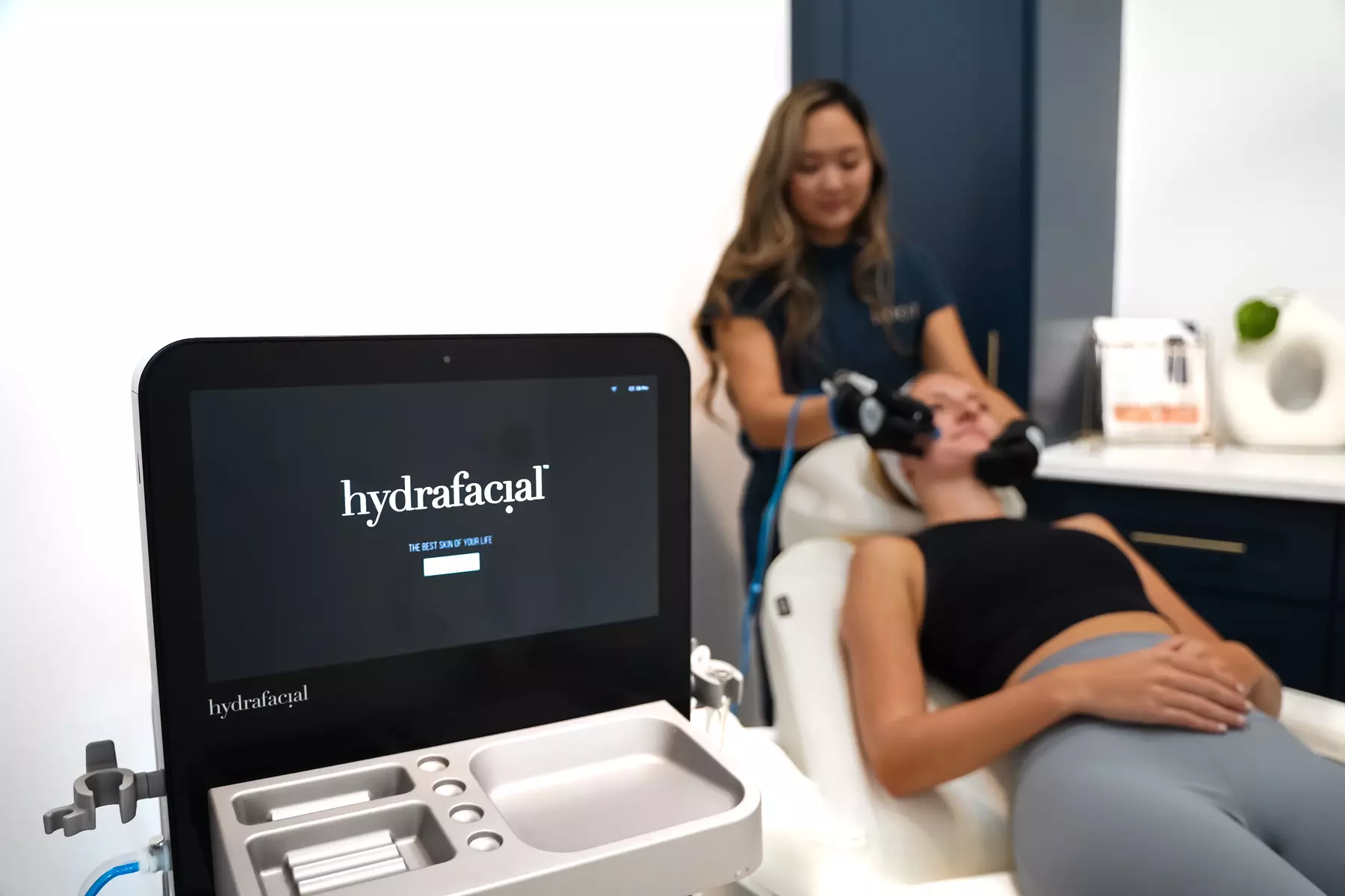 Relax with HydraFacial and Signature Options for Glowing Skin