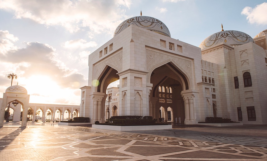 Image 3: Explore Abu Dhabi’s Iconic Landmarks in a Full Day Tour