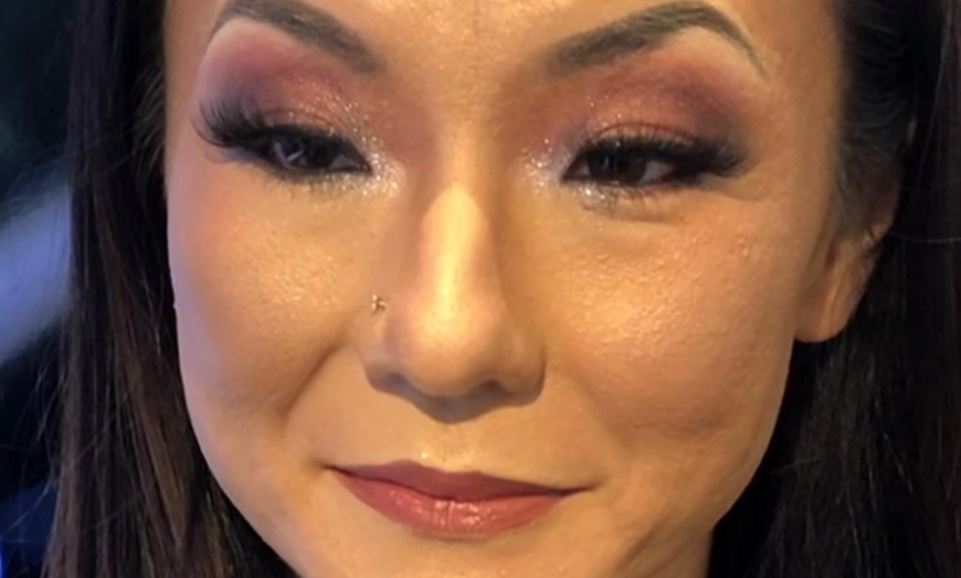 Image 7: Transform Your Look: Unleash Glam with Makeup Magic!