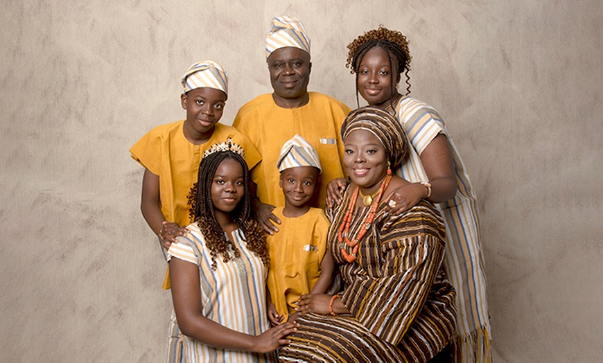 Image 8: One-Hour Photoshoot With Print at Flash Photography