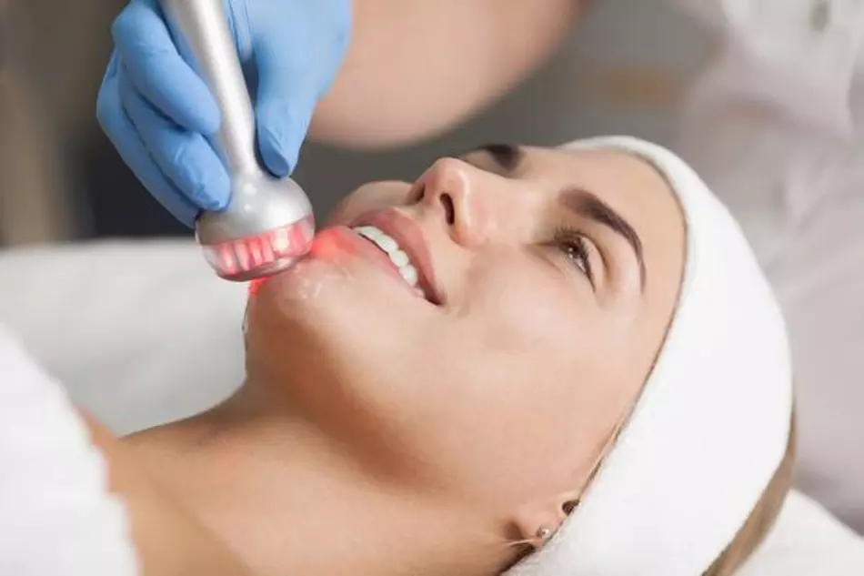 Experience Lime Aesthetics' radio frequency skin-tightening treatments, offering options from one to six sessions with up to 60% off - Primary Image