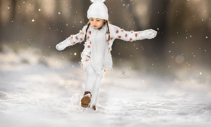 Image 1: Up to 85% Off at Danielle Pinnell Photography