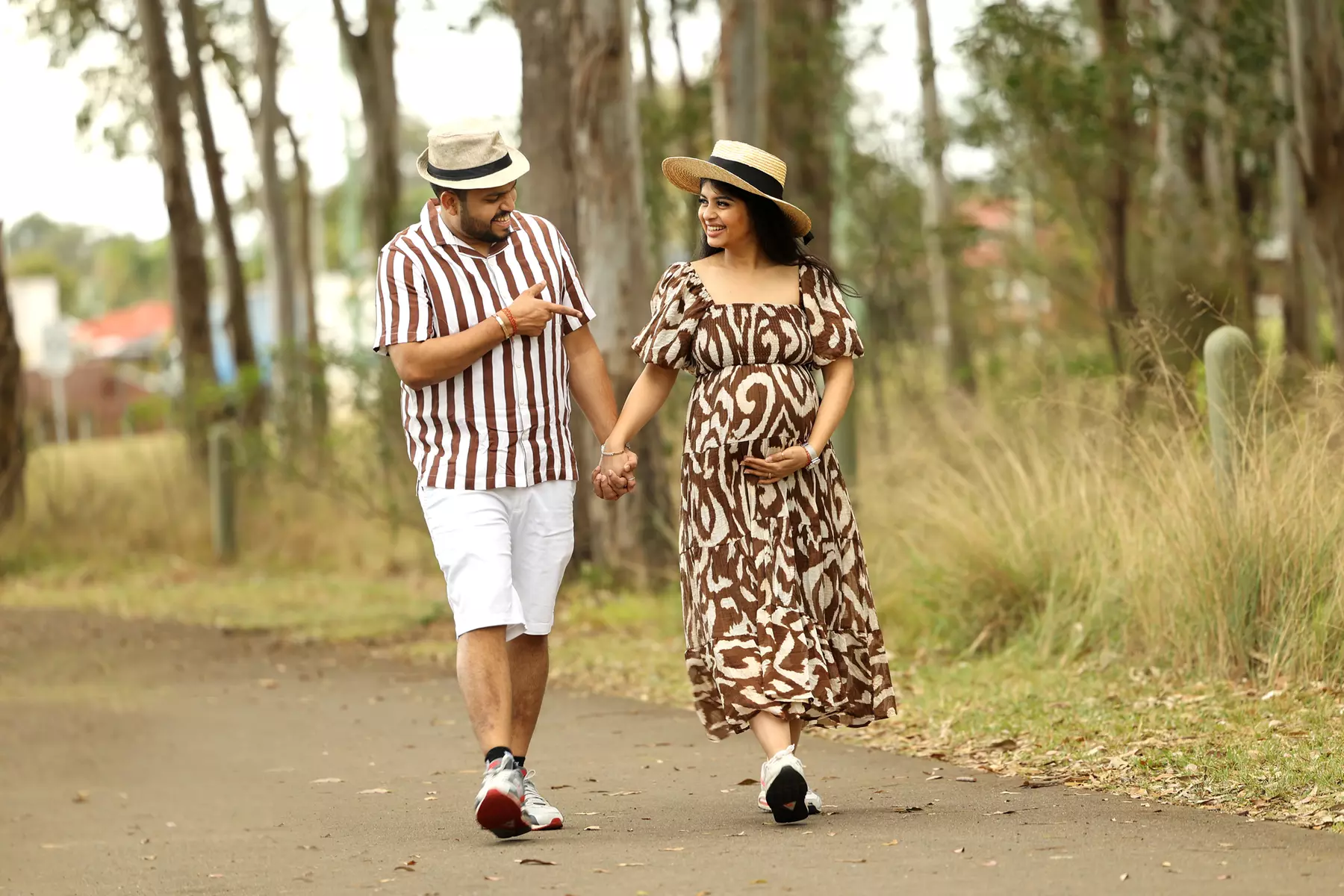 Maternity photoshoot with an soft copies on USB