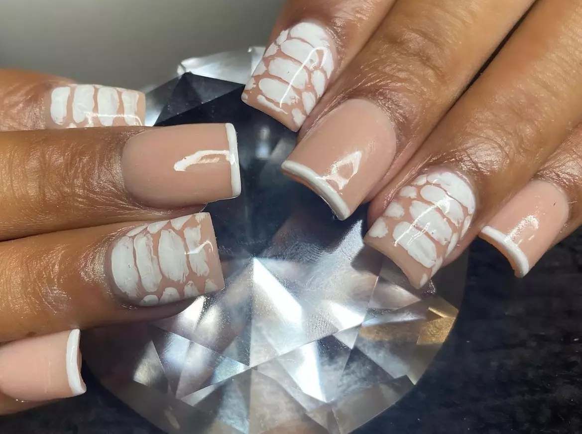 Up to 42% Off on Nail Salon - Manicure at La.symonae - Primary Image