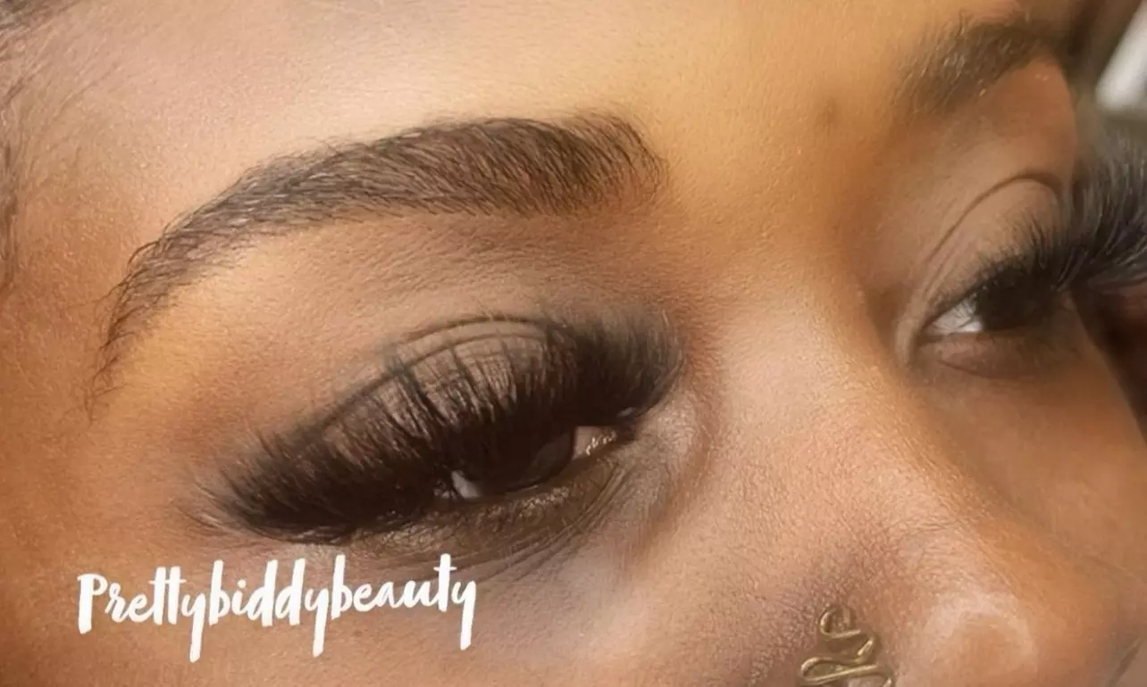 Up to 55% Off on False Eyelash Application at PrettyBiddyBeauty