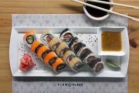 Entrada + 20 o 40 makis + bebidas para dos o cuatro con 50% off