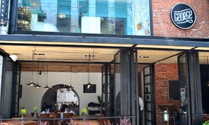 Entrada + pizza para dos o cuatro hasta 41% off