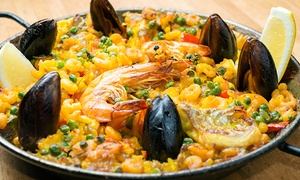 Menú para dos con platos fuertes + postre + vino con 50% off