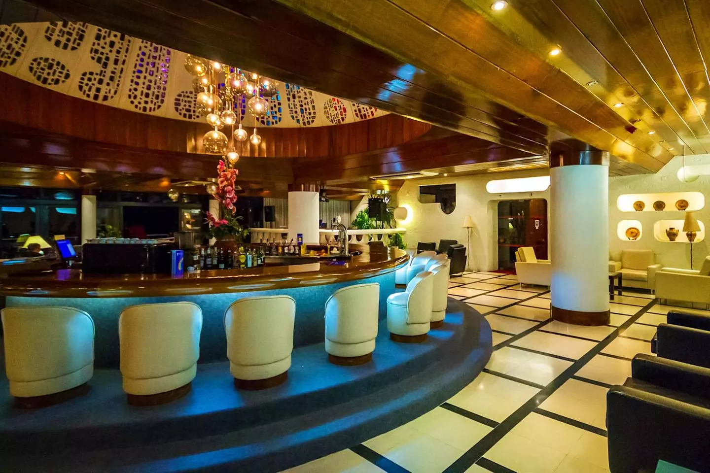 ✈ ALGARVE | Albufeira - Sol e Mar Adults Only 4*, 2 nachten - Aan zee