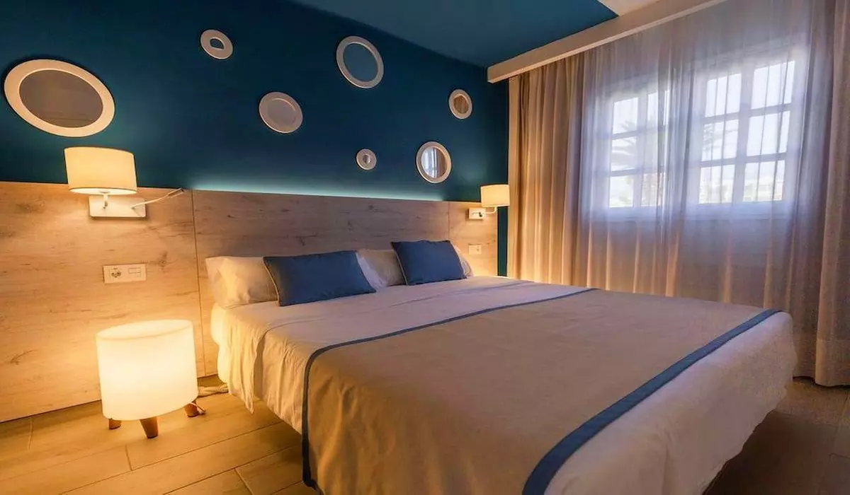 ✈ LANZAROTE | Puerto del Carmen - R2 Bahía Kontiki Beach Apartments...