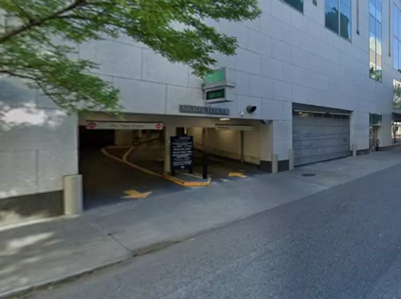 Parking at Moda Tower Garage