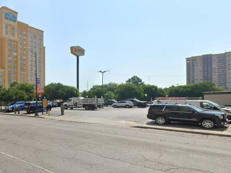 Parking at Lot 1725