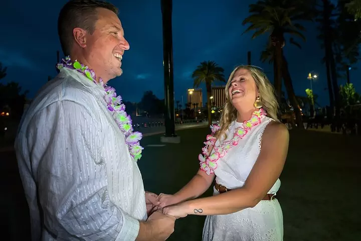 Get Married: Elvis Wedding + Las Vegas Sign + Photography