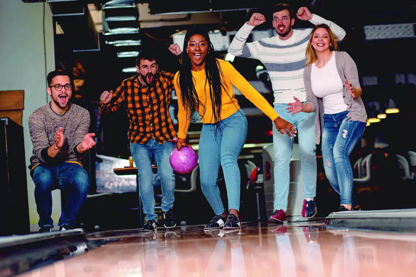 $27.75 For 2 Games Of Bowling For 4 Including Shoes, A Pitcher Of Soda & A 16" Thin Crust Cheese Pizza (Reg. $55.50) - Second Medium