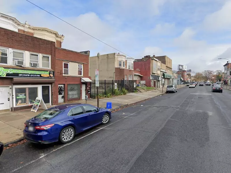 Parking at 5235 Chestnut St. Lot - Primary Image