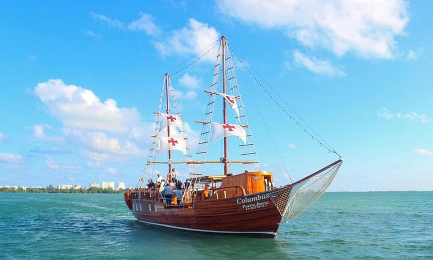 Image 14: 2x1 Romantic Columbus Dinner on the Lagoon aboard Spanish Galleon