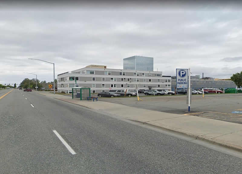 Parking at [5065] 319 W. 9th Ave. Lot