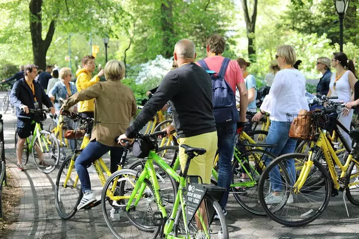 Central Park NYC Highlights Small-Group Bike Tour